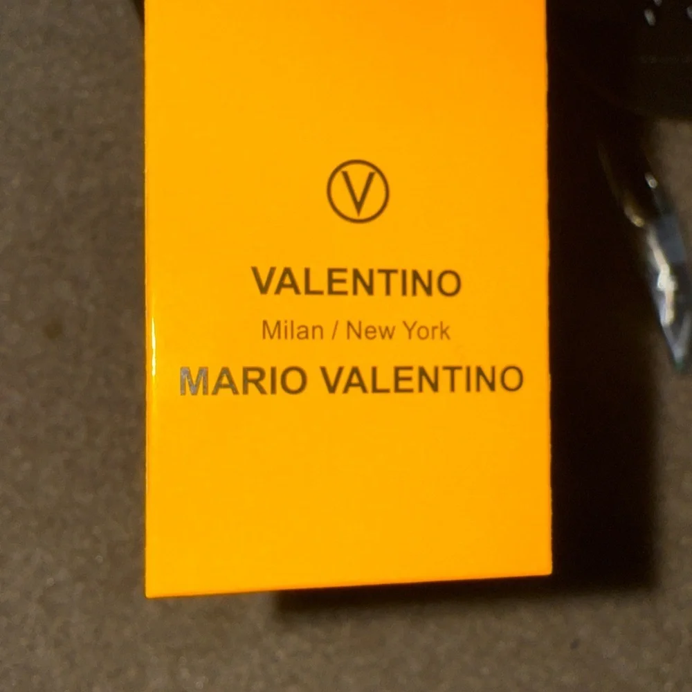 Valentino Estelle Rock Tote Bag - Picture 7 of 7